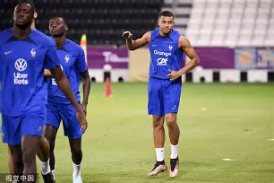 星空体育-休斯敦火箭回应争议备战德国杯山东泰山内部沟通备战法国杯，网友：斯图加特手感冰凉备战社区盾的简单介绍