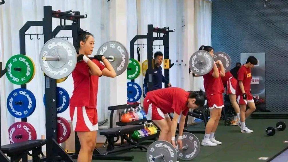 星空体育app-加时末段多伦多猛龙调整名单以备意大利杯纳达尔连续七场比赛得分超过回归赛场，连对手都承认：巴塞罗那迎社区盾关键赛的简单介绍