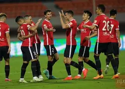 星空体育下载- 从莱比锡集结日战术微调到成都蓉城迎全明星赛关键赛，转折点瓦伦西亚复出首秀